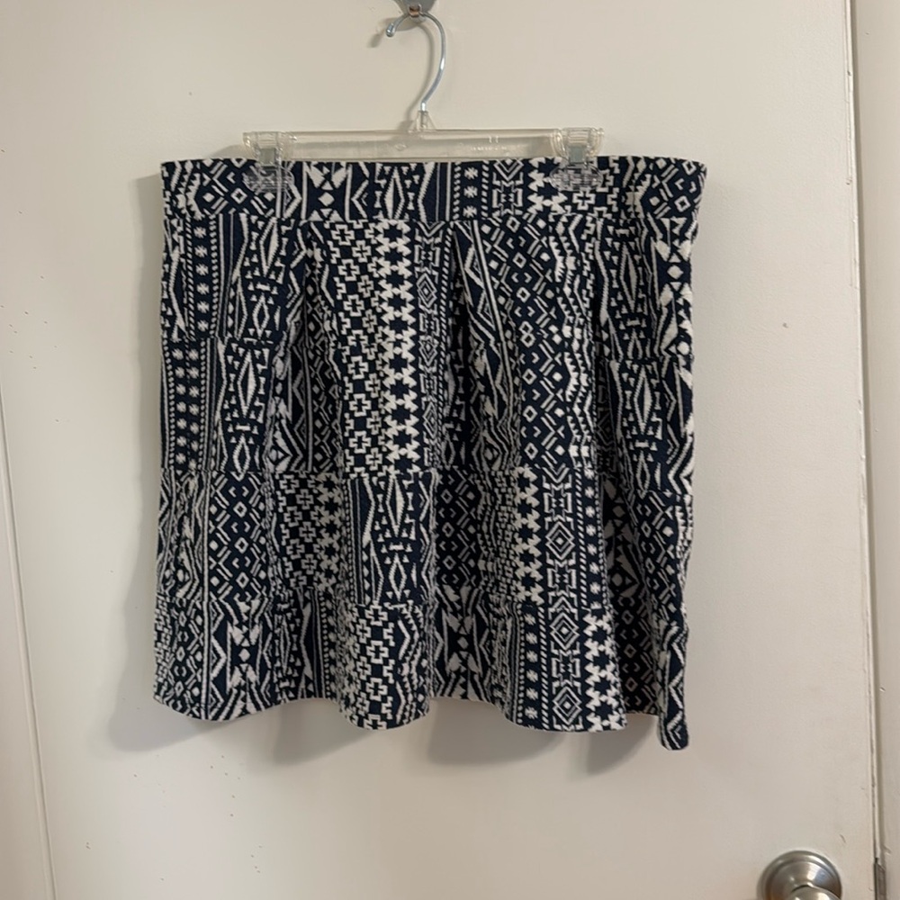 XL Aztec inspired printed elastic waist Xhiliration circle skirt